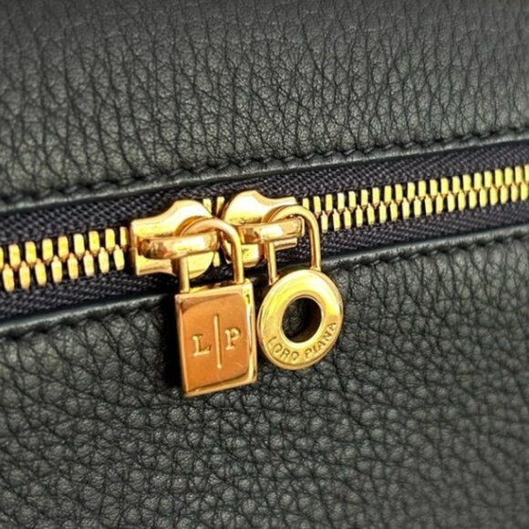 Versatile Loro Piana Black Carry Bag - Picture 2 of 10